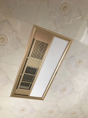 家里卫生间集成吊顶浴霸照明灯坏了,怎样拆卸更换