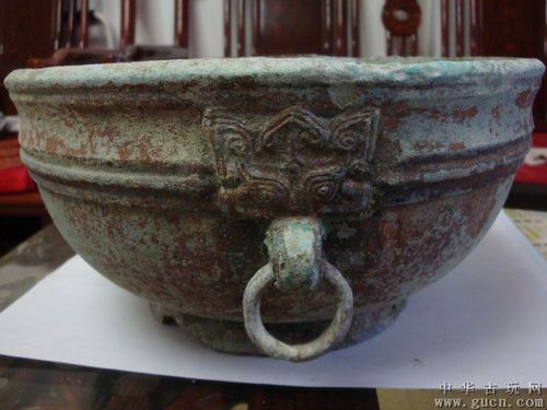 [物品编号:421896] 西汉青铜炫纹铺首洗