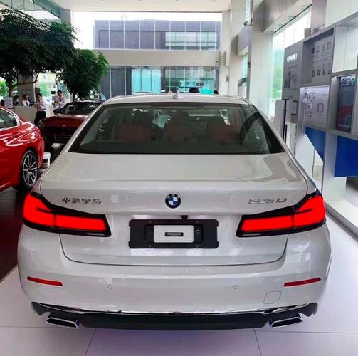 宝马1系2021宝马5系2021款上市时间