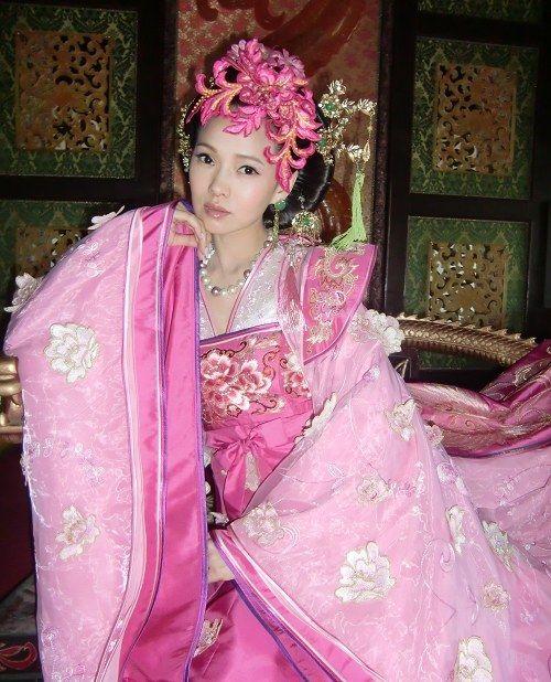 伊能静加盟《李白》杨贵妃定妆照
