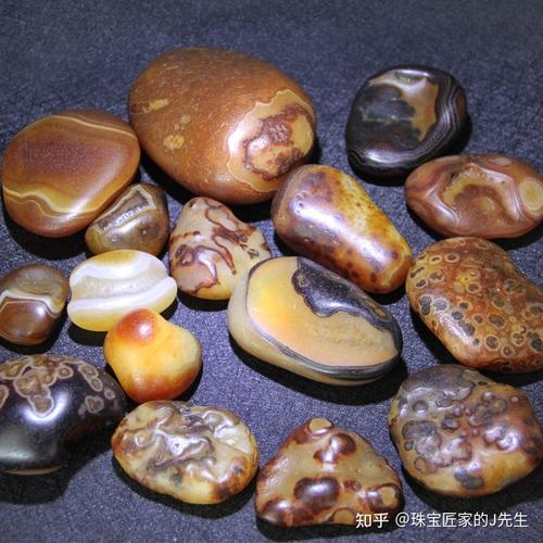 马达加斯加水冲玛瑙原石,图源网络