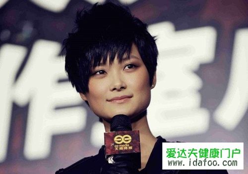 李宇春八卦 李宇春隐婚多年真相煤老板老公和孩子照片?