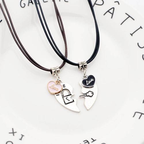 日韩学生四叶草项链一对女 简约森系闺蜜钥匙和锁锁骨链配饰吊坠