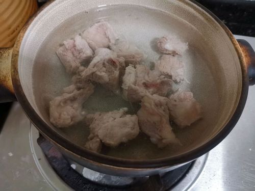 豆腐排骨汤的做法图解4