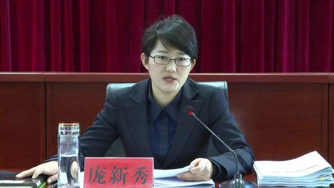 女县长1978年出生六大纪律全都违反抓了
