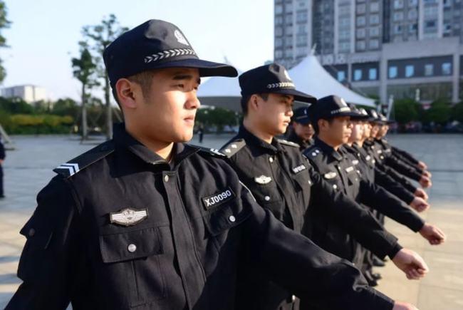 辅警工资低还没编制为何深得年轻人的青睐未来发展不容忽视