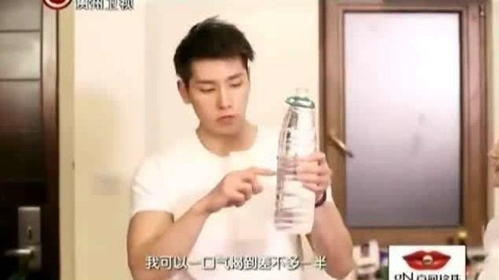 赵威霖与陈梦露浪漫之夜,一起准备晚餐,甜蜜二人世界让人羡慕!
