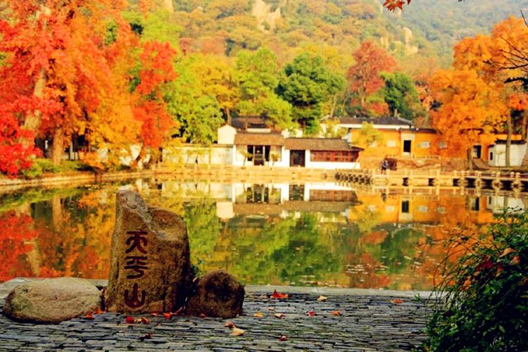 交通指南周边景点数据努力加载中.