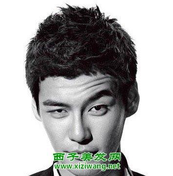 男生平头碎发发型造型,碎发使男性更帅气 男生平头造型,男生造型,平头