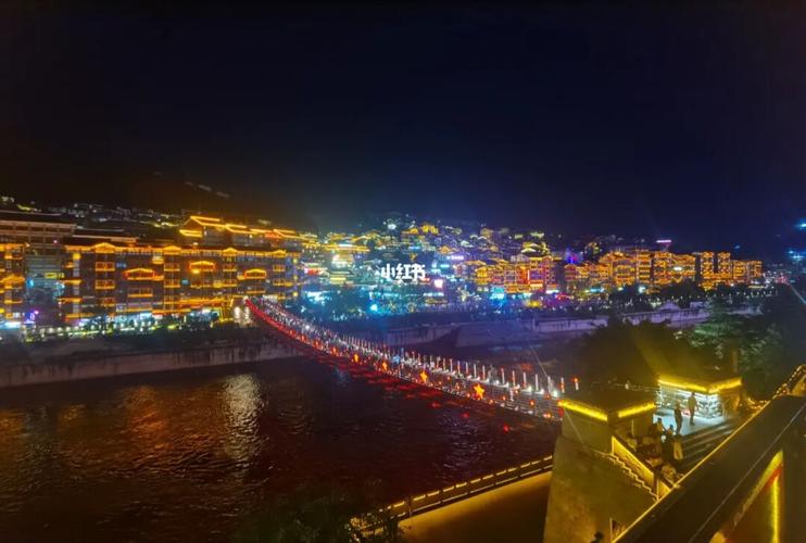 仁怀茅台镇夜景_茅台怎么样_夜景_遵义市仁怀茅台酒镇