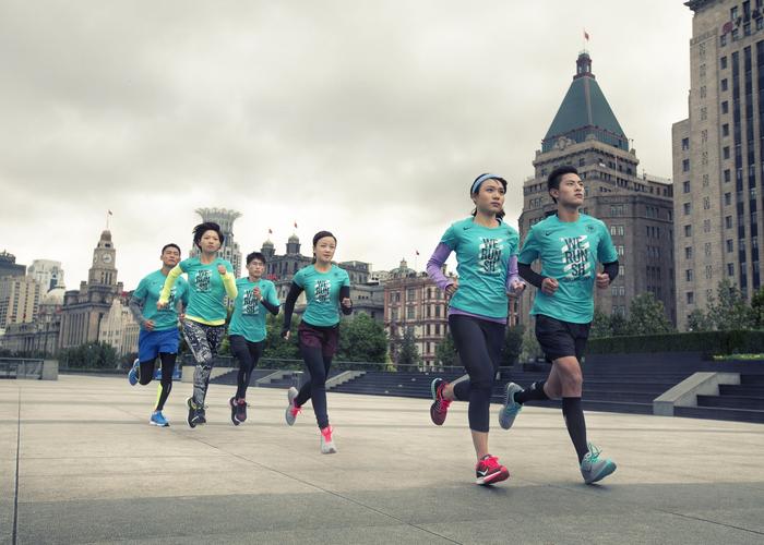 跑步的都不是正常人那么辛苦何必呢