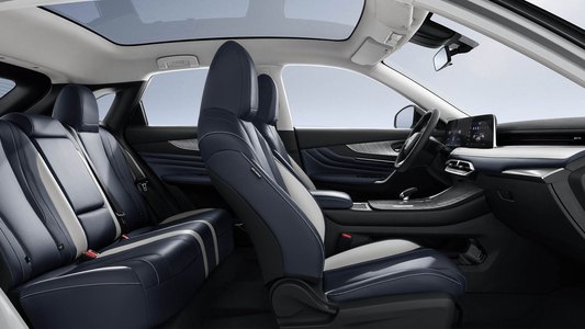 东风日产 启辰大V