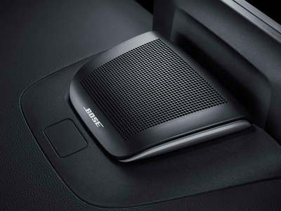 型格搭载BOSE豪华音响，感受音乐现场