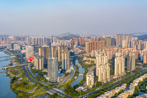 隶属广东省广州市，地处珠江三角洲地理中心。众多旅游景点，爱旅游的朋友不能错过。