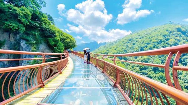 景区玻璃栈道:标准化如何促产业蝶变