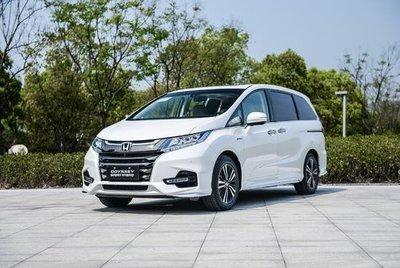 荣威imax8价低质优,魅力上市,买广汽本田奥德赛的人肠子都悔青了!